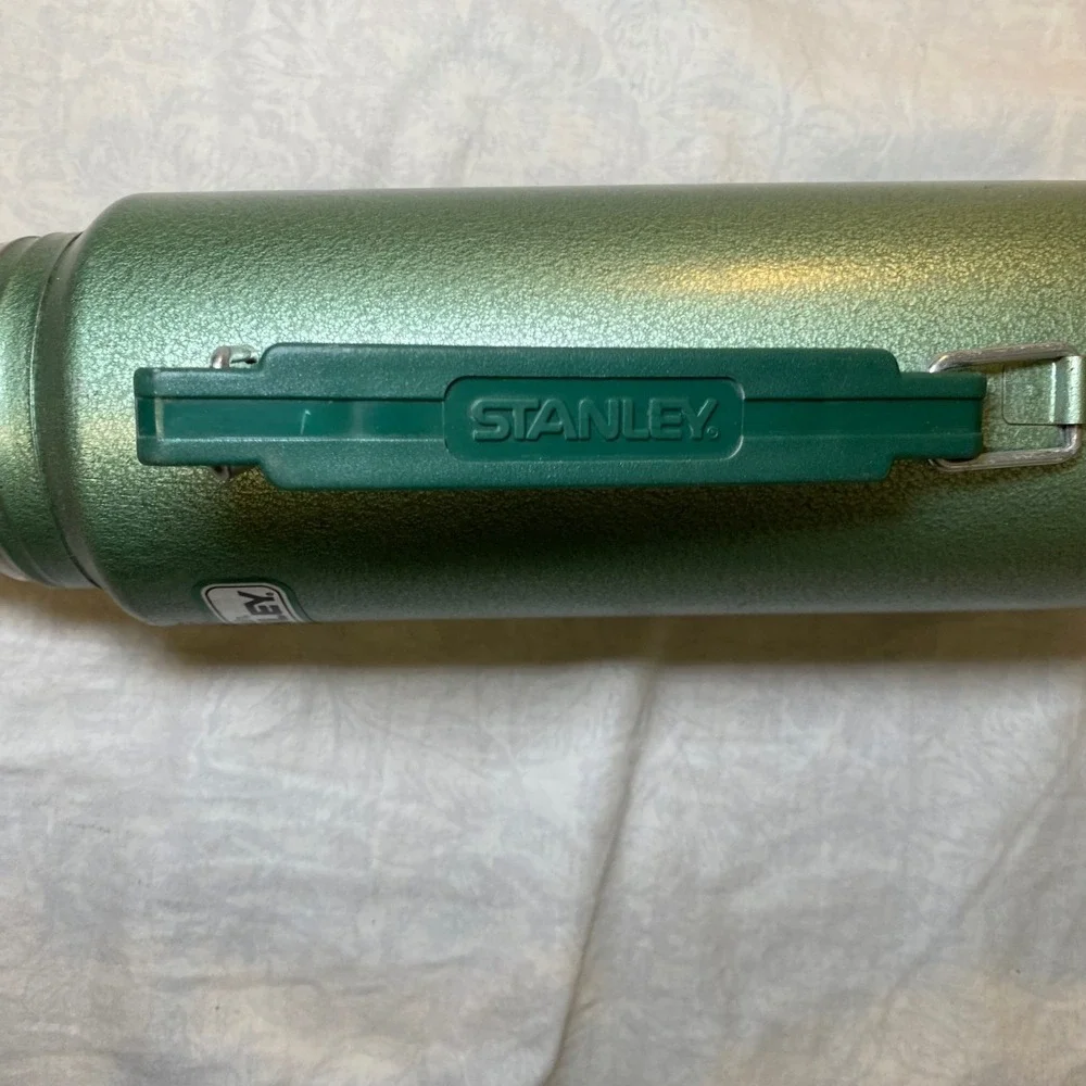 Vintage 1991 Aladdin Stanley A-944DH Quart Thermos Green Hammertone USA - Picture 4 of 10